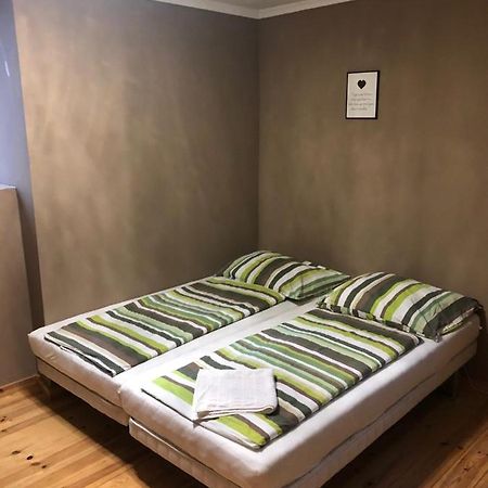 Quiet -Residential Area 2 Bedroom+Living Room Apartment Szombathely Luaran gambar