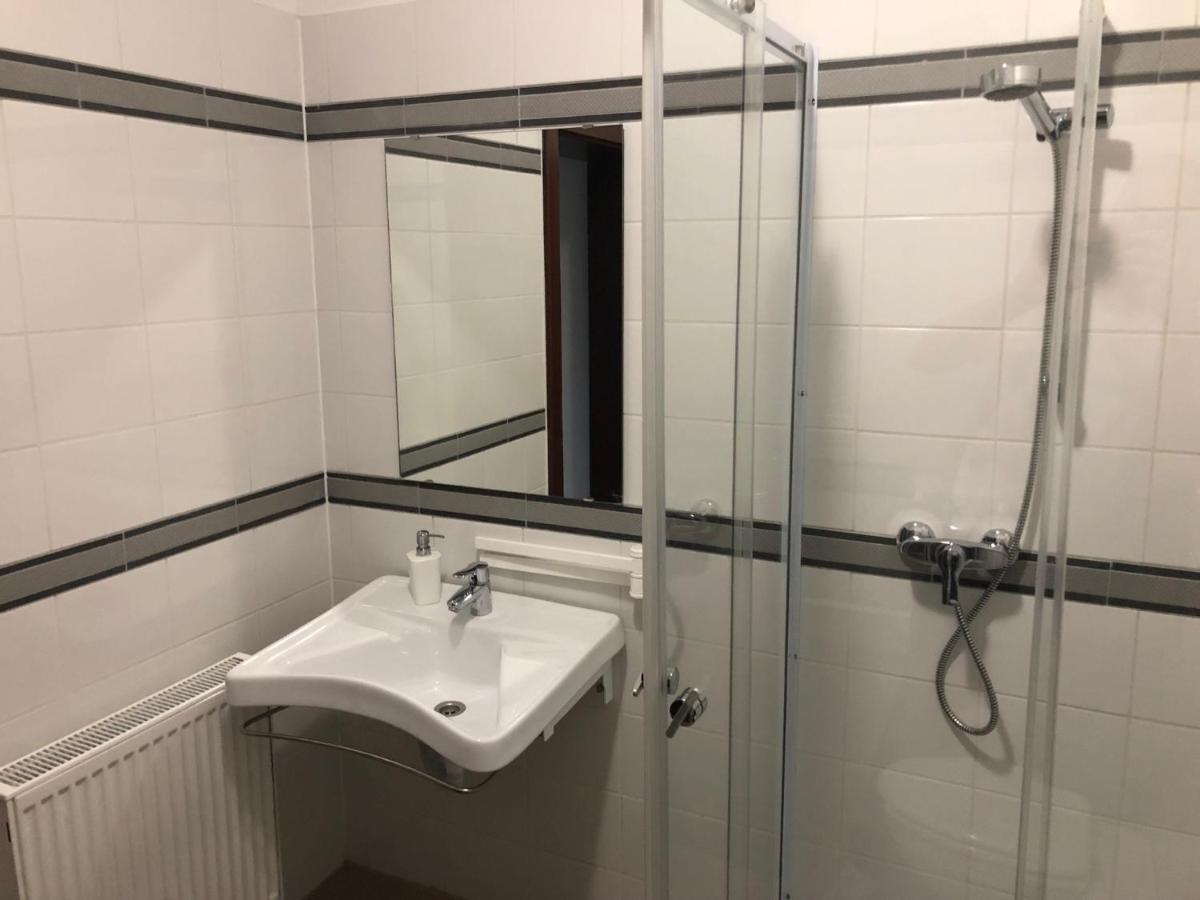 Quiet -Residential Area 2 Bedroom+Living Room Apartment Szombathely Luaran gambar