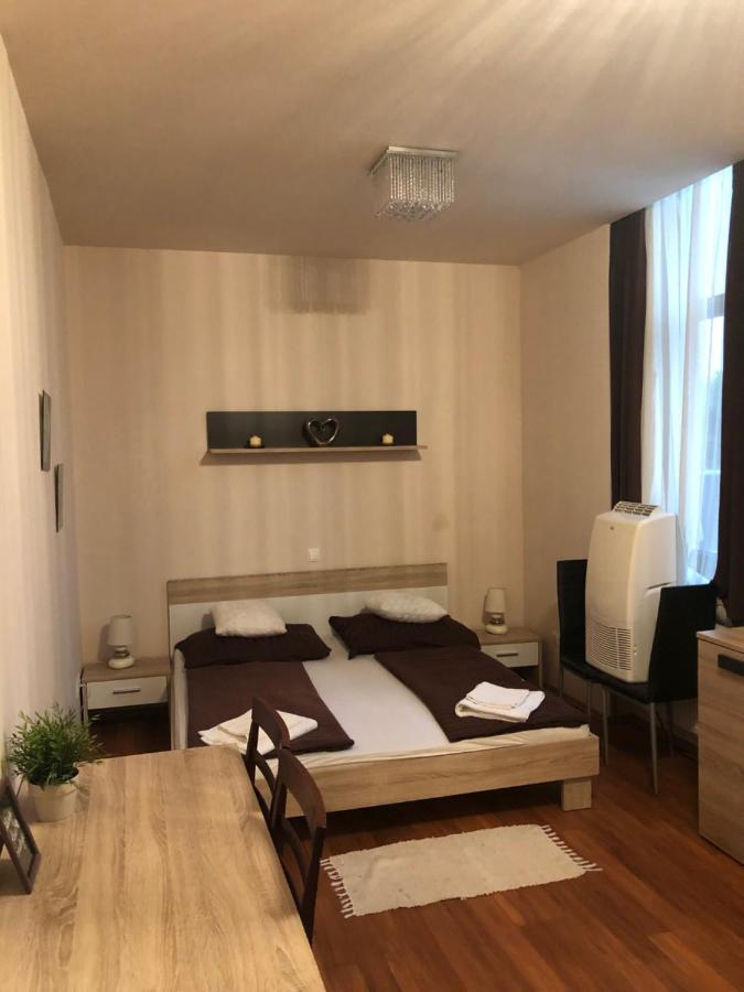 Quiet -Residential Area 2 Bedroom+Living Room Apartment Szombathely Luaran gambar