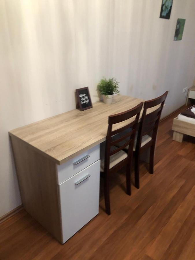 Quiet -Residential Area 2 Bedroom+Living Room Apartment Szombathely Luaran gambar